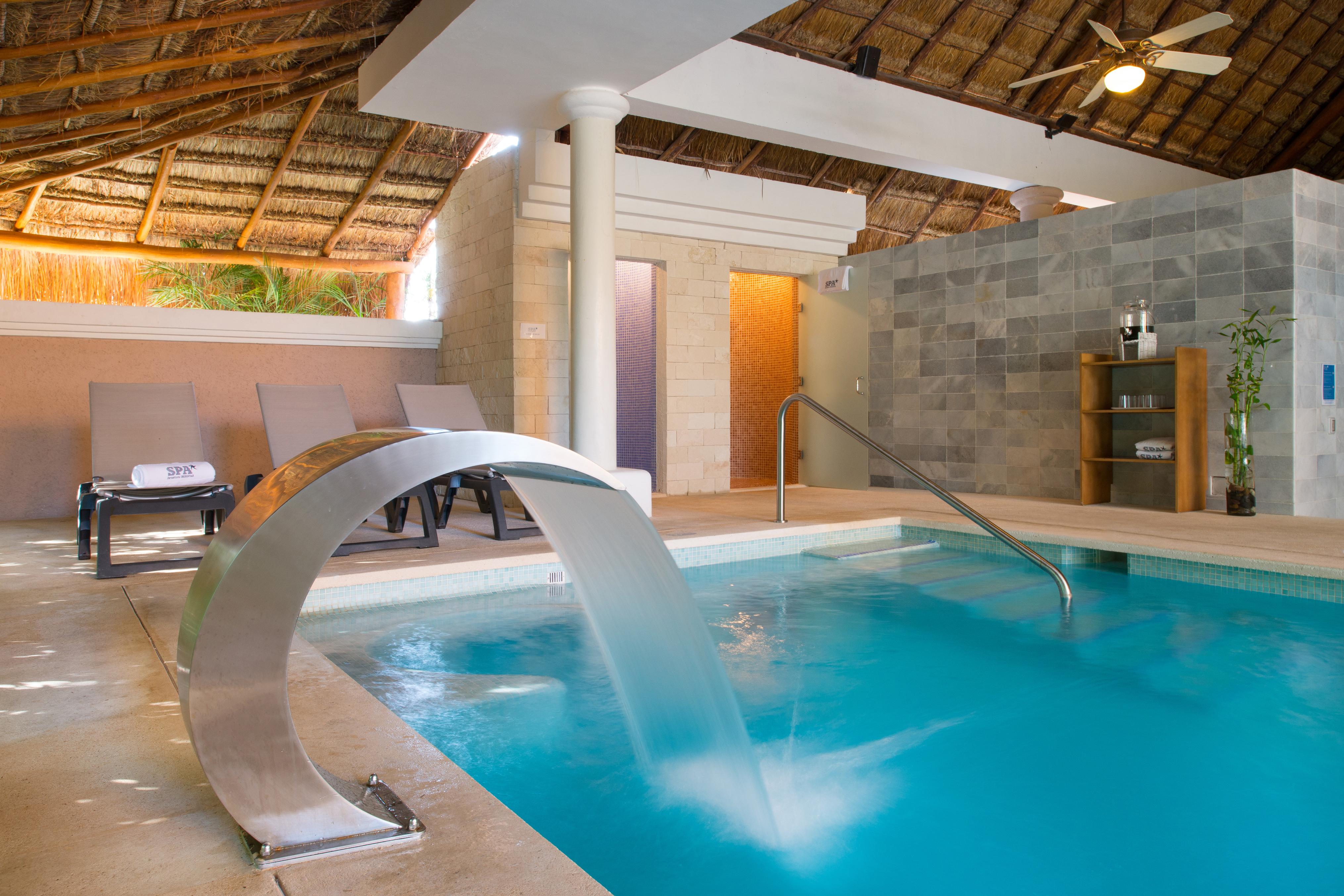 Iberostar Waves Tucan プレヤデルカーメン エクステリア 写真